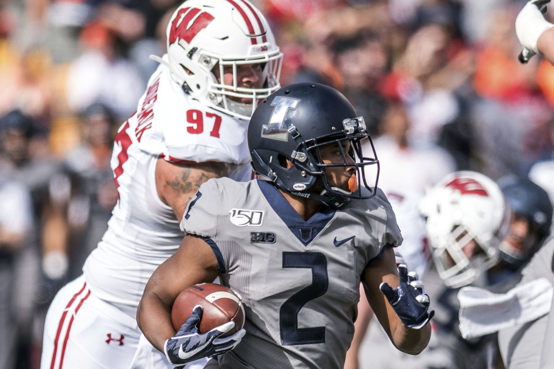 Fighting Illini 24, Badgers 23